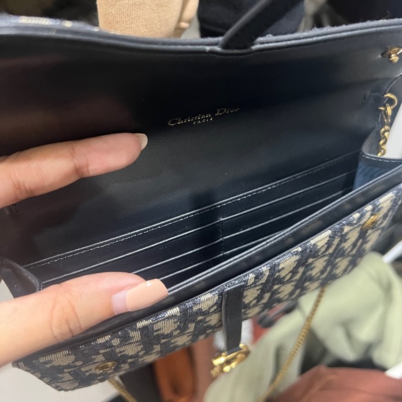 *SOLD* Dior wallet on chain - Picture 7 of 8